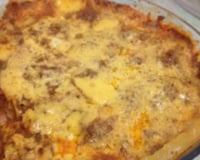 Lasanha bolonhesa ao molho branco