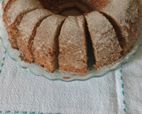 Bolo de banana com maçã