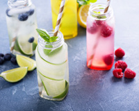 Receitas de água saborizada para se refrescar nos dias de calor