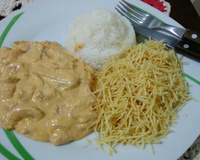 Estrogonofe de camarão