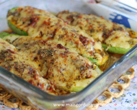 Barquinha de abobrinha recheada com carne moída