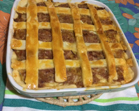 Torta de carne seca com catupiry e mussarela