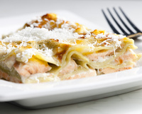 Receita de lasanha de frango com creme branco: aprenda a fazer em casa e você nunca mais vai querer comprar pronta