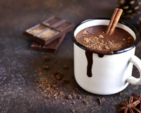 Chocolate quente sem leite ou leite condensado: como fazer