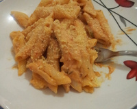 Macarrão cremoso ao forno