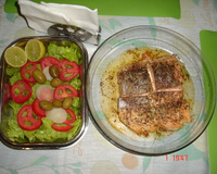 Salmão assado à provençal