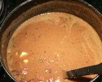 Caldo de feijão com linguiça calabresa