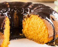 Essa receita de bolo de cenoura é a mais acessada do TudoGostoso há anos porque sempre dá certo