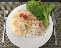 Salmão ao forno com molho branco