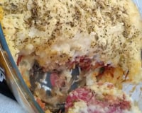 Escondidinho de carne seca com purê de batatas