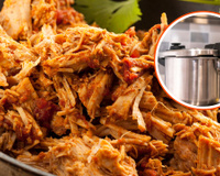 O tempo exato do frango na panela de pressão para desfiar sem passar do ponto