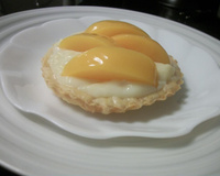 Tortinha de pêssego com massa folhada