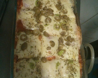 Torta de pão de forma com queijo e presunto