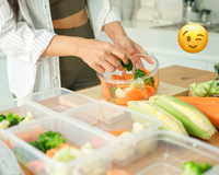 Este é o segredo para ter salada pronta para a semana toda: não fica murcha e já vem com um molho delicioso, basta servir