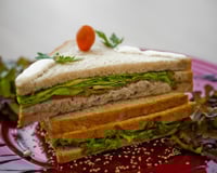 Sanduíche natural de atum