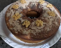 Bolo de maçã com nozes