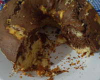 Bolo mesclado de chocolate