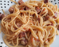 Macarrão com calabresa e requeijão - rapidinha