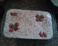 Pavê mousse de morango e chocolate da Taí