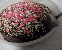 Bolo de chocolate americano com cobertura de ganache