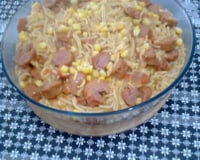 Macarrão com salsicha na panela de pressão