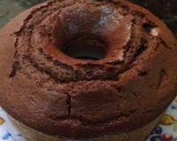 Bolo de chocolate integral com cobertura