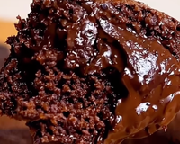 Só 3 ingredientes: TudoGostoso ensina a torta de chocolate saudável que mata a vontade de doce sem sair da dieta