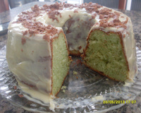 Bolo com gelatina de limão