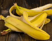 Se você tem cascas de banana em casa, você tem um tesouro: 5 maneiras de aproveitar o ingrediente no dia a dia