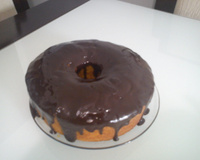 Bolo de cenoura com fubá