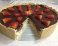 Torta de morango com chocolate trufado