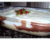 Pavê de chocolate com morango