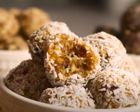 Bolinha de energia proteica: não quero saber de outra coisa desde que aprendi a fazer com um amigo gringo, levo para todo lugar