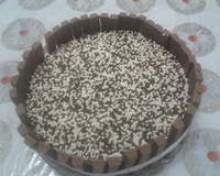 Bolo barril de confete