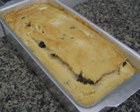 Bolo inglês com passas e maçã