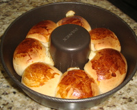 Pão de batata recheado