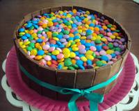 Bolo barril de confete