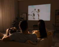 Aproveite essa oferta e monte seu cinema em casa com este projetor 4K incrível