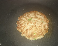 Hambúrguer rápido de carne moída e aveia