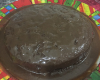 Calda de chocolate fácil para bolo