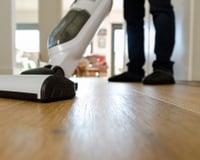 Para deixar a casa mais limpa! Aspirador de pó vertical Mondial Turbo Cycle está com o menor preço do ano na Amazon