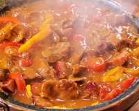 Como fazer moela igual de boteco que não amarga: o truque está nessa parte da proteína que deve ser retirada