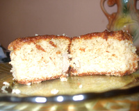 Bolo de banana batido na mão