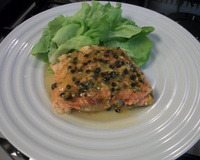 Salmão ao molho de maracujá