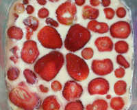 Sobremesa de limão com morango