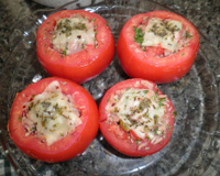 Tomates recheados com atum defumado