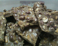 Pé-de-moleque com leite condensado