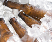 Como gelar a cerveja: 2 truques simples e rápidos