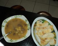 Deliciosa sopa de mandioca com costela