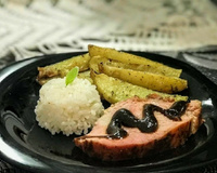 Alcatra suína ao barbecue com batatas rústicas